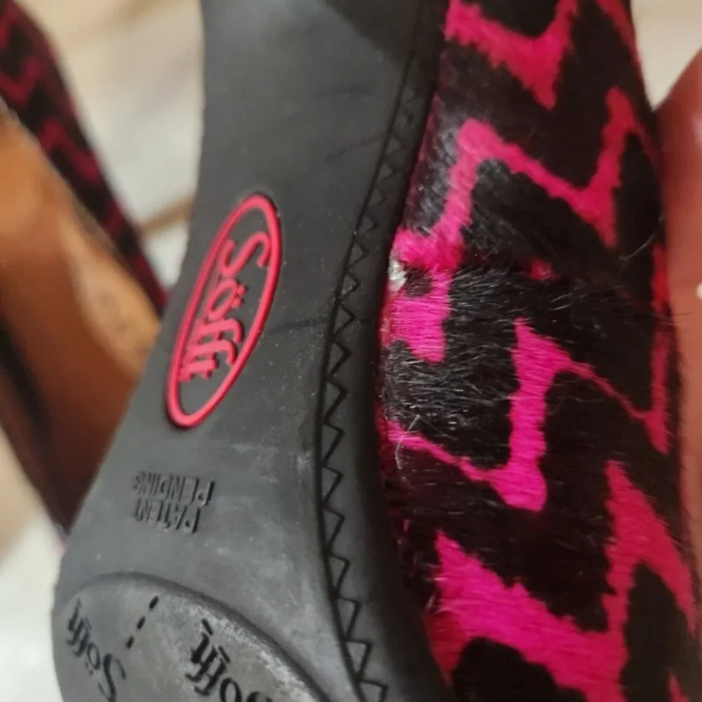 Sofft‎ Pink Black Chevron Calf Hair Pointed Toe Pumps Stiletto Heels